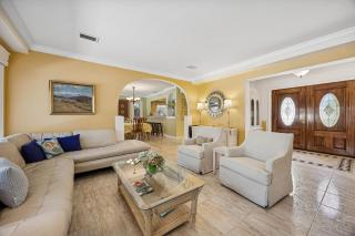 Private pool, 3 bedrooms, 3 bathrooms, 2 car garage with EV charger, across from beach access - 8