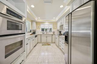 Private pool, 3 bedrooms, 3 bathrooms, 2 car garage with EV charger, across from beach access - 5