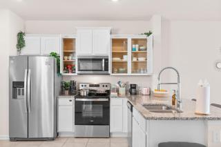 2BR Ensuite - Pool Gym - Near Beach - Lake View Patio - Jax n Historic St Aug - 2