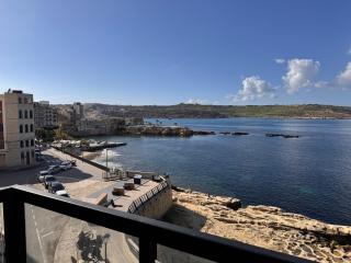 New 1 BR Oceanfront Apartment by MaBeLi - St Paul's Bay - 2