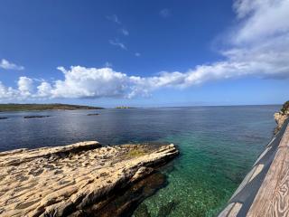 New 1 BR Oceanfront Apartment by MaBeLi - 1