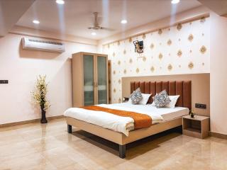 Rosé by Hottley - 1BHK Jacuzzi Suite - 4