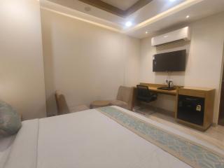 Hotel Vardaan Inn - Lucknow - 1