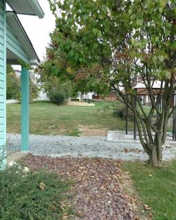 Bungalow With Luxury Appointments - Dog Friendly - 4