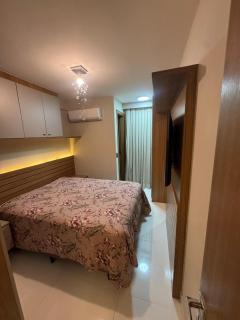 Apartamento Luxo Prox a Praia do Forte - 1