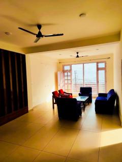 Red Brick Home stay - 3