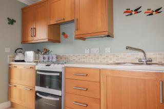 Honeysuckle Rise - 5