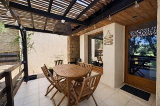 Mini-villa climatisée avec terrasse, piscine- proche plage de Cupabia- Corse du Sud - 9