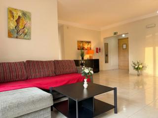 Deluxe 2 Bedroom Apartment - 7