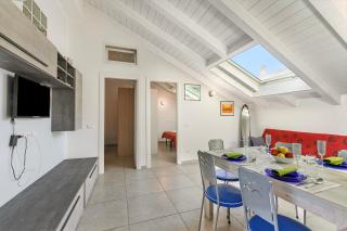 Paolo & Elisa - Sea Front Apartments - 9