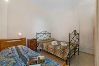 Paolo & Elisa - Sea Front Apartments - 2