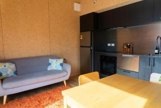 Newly built unit in quiet neighbourhood - 9