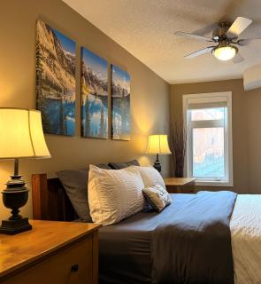 Rocky Mountain Retreat - 2 bed 2 bath - 3