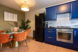 Darlington 3BR – Bright Spacious Stylish - 7