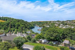 Glorious 5 Bed House with River Views, Noss Mayo - 5