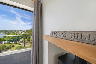 Glorious 5 Bed House with River Views, Noss Mayo - 2