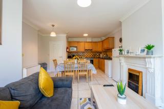 Modern 4BR Apartment in Central Limerick - 8