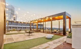 Sandton's Finest - 2 Min to Gautrain - 8