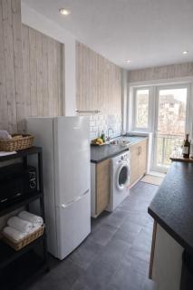 Bright & Comfortable 2BR Apartment near Edinburgh Centre - 2