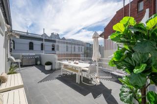 The Barkly Scene with Rooftop Retreat - 3
