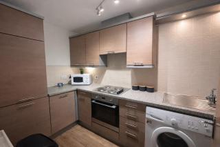 Spacious 2 King Bed Flat near City Centre - 1