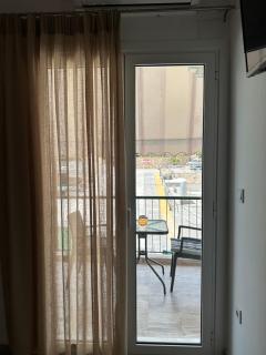 A&K Seafront Apartment 10m to Beach-Private Access,Tolo - 3