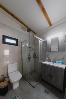 Aigeas Garden Apartment Near Beach Free Parking - 5