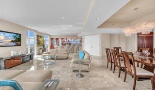 Exclusive Corner Penthouse - 3