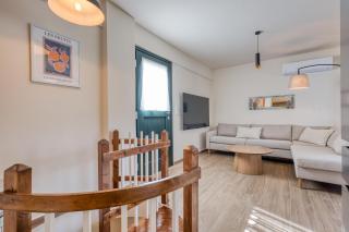 Bellu - Govino Bay 2BR Maisonette with Common Pool - 1