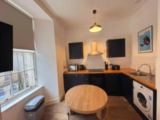 Edinburgh Town Apartment - 4