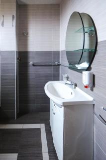 Sharkov Family Hotel - 4