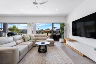 Marlin Cove Waterfront Villa - 5