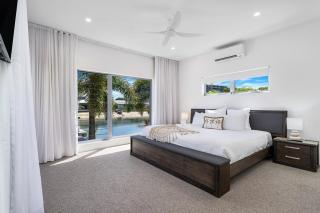 Marlin Cove Waterfront Villa - 2