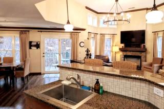 Top floor Family 3 Bed with 4 Bunks - 7