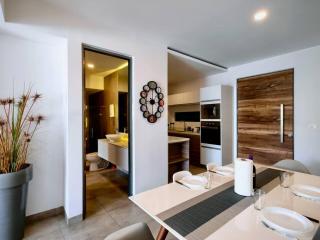 Icono 210 by Guys - 3