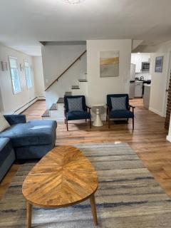 Sunapee Retreat, Fire Pit & Yard, Close to Lake - 4