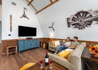 Terracotta Retreat Sleeps 54 Pool & Hot Tub - 3
