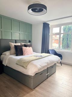 United Home B&B - 5