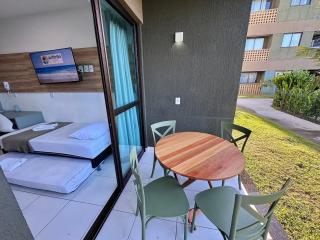 Lindo Flat Térreo com Vista p/ Piscina | Mana A019 - By Anfitrião Legal - 3