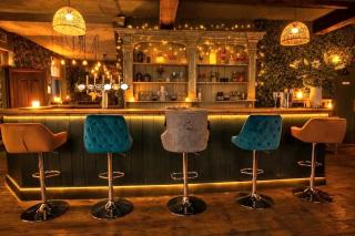 Private Pub-Group Stays Brecon Beacons Alderfalls - 8