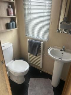 3 bedroom, 2 bathroom caravan Presthaven Beach Resort - 6
