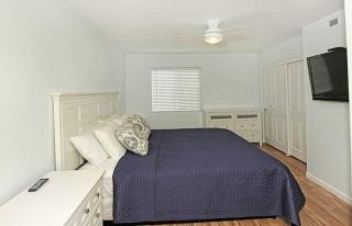 8-Bedroom Beachfront Triplex – Ideal for Extended apts - 3