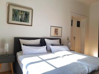 Drei individuelle Villen-Zimmer für echte Nichtraucher - 7