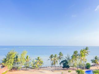 Omega Beachfront Luxury Apartments - 0