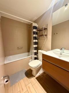 Acogedor Depto. a un costado de Clínica Las Condes - 1