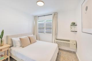 Bright 2BR Oasis in Calle Cerra w Balcony - 1