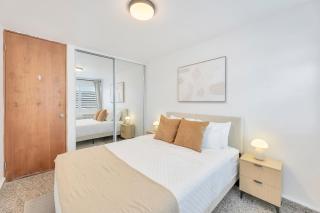 Prime Calle Cerra 3BR Walk to Restaurants & Bars - 1
