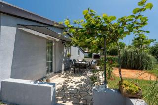 Holiday house with a parking space Loborika, Pula - 25342 - 5