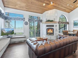 Chateau Royal West - 4