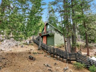 Hawks Nest Lodge - 7